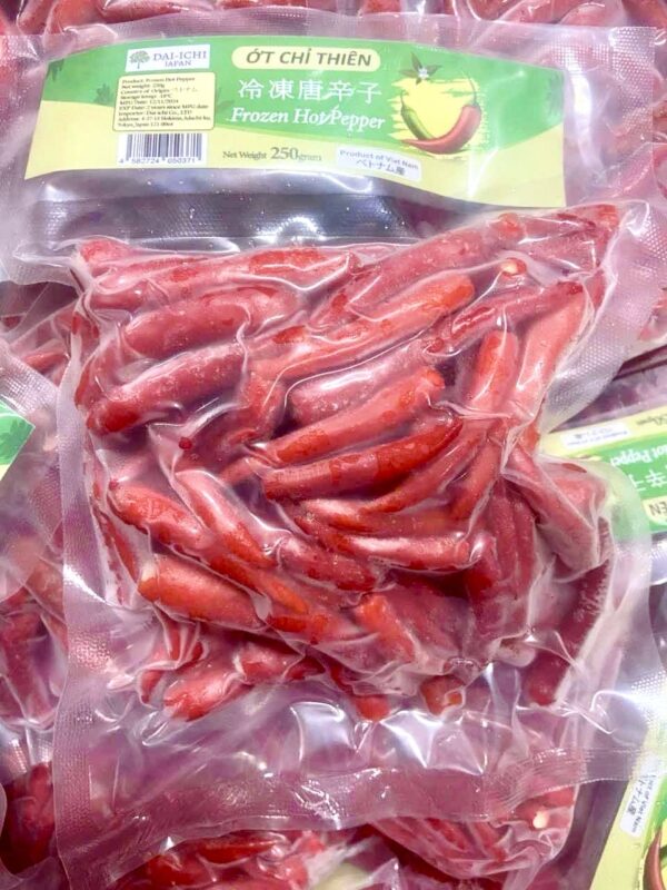 Frozen chili peppers